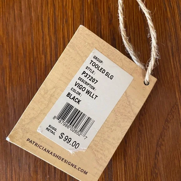 NWT Patricia Nash Black Vigo Wallet - Picture 2 of 3